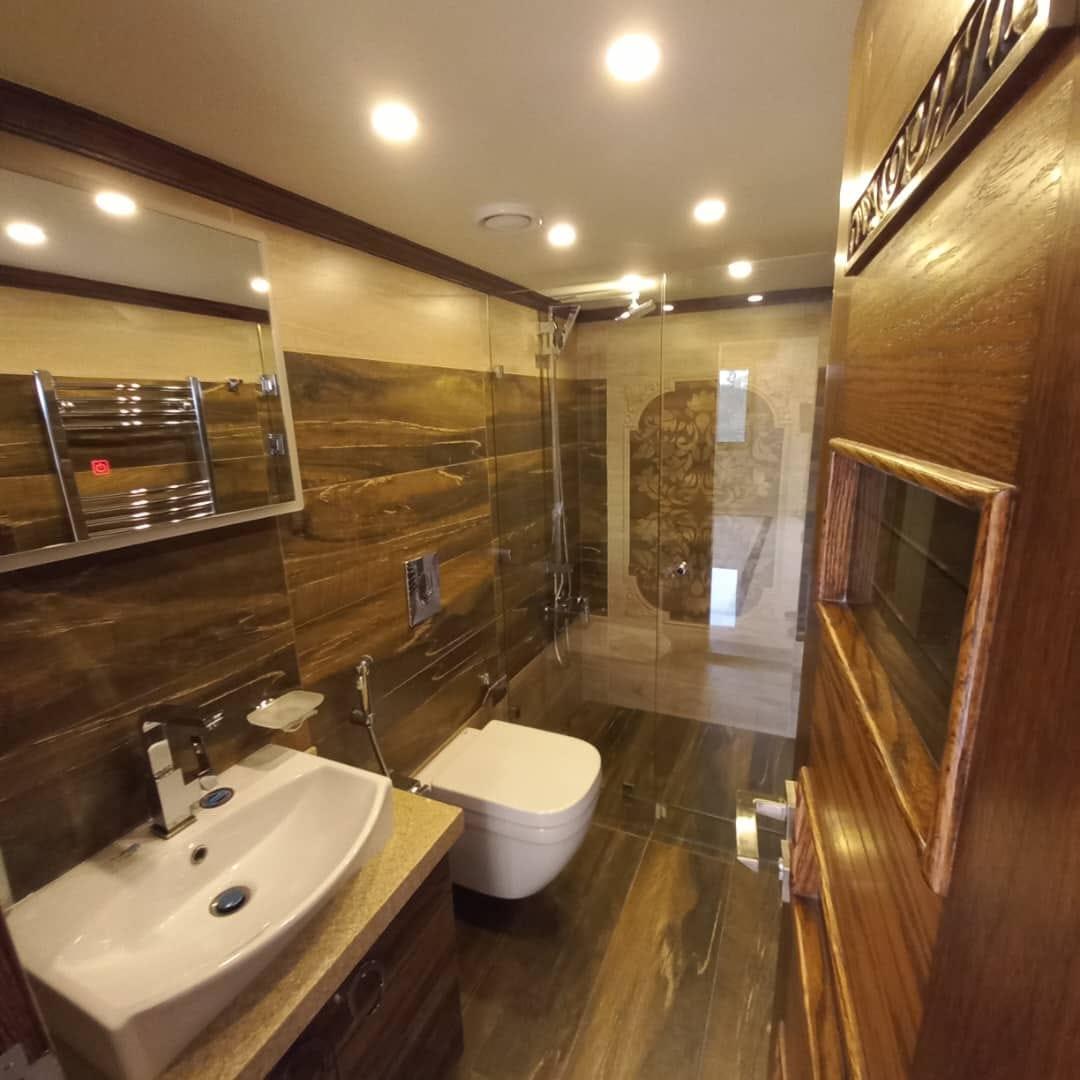 للبيع شقة سكنية بدمشق منطقه المالكي طلعة مشفى الشامي