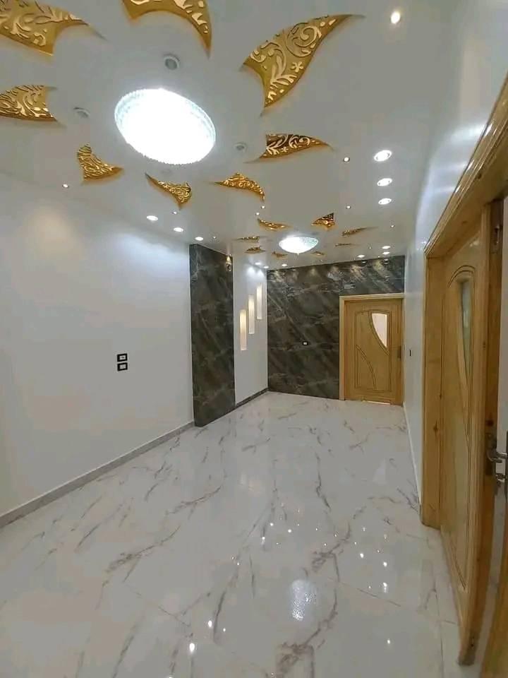 للبيع شقه سيدي مقداد عشارع العام مباشرة زاويه اطلاله مفتوحه