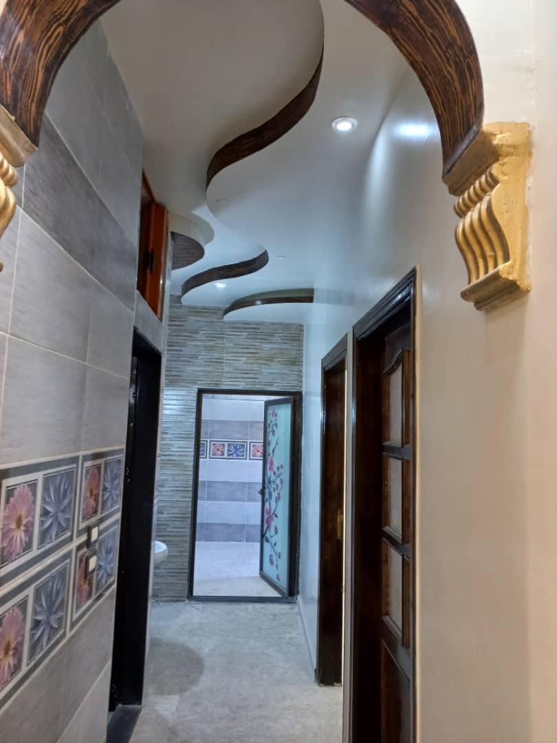 للبيع شقا سكنيه بيت سحم قرب صيدليه دوار جمل