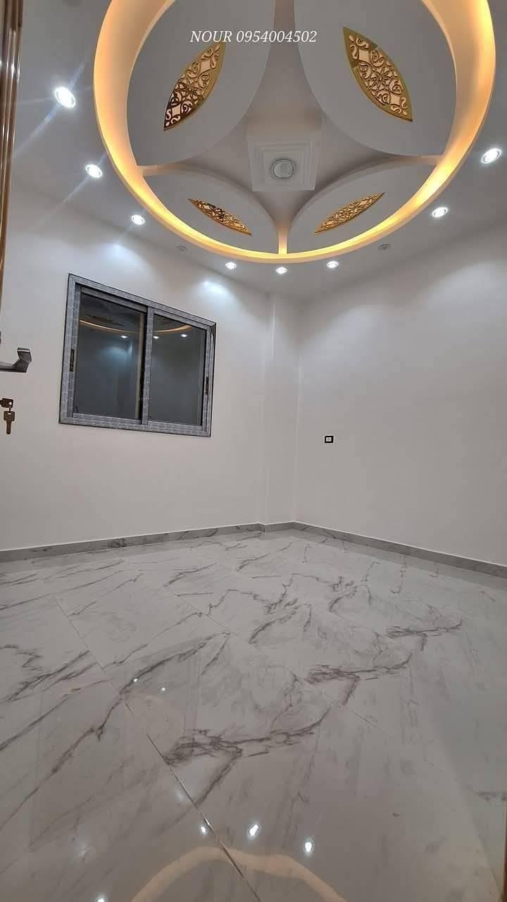 للبيع شقه سيدي مقداد عشارع العام مباشرة زاويه اطلاله مفتوحه