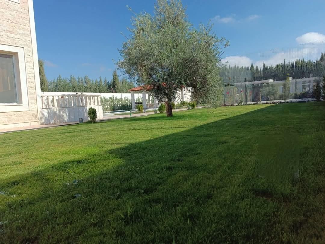 فيلا للبيع في دروشا جانب جامع الرحمن ضمن تجمع فلل راقي