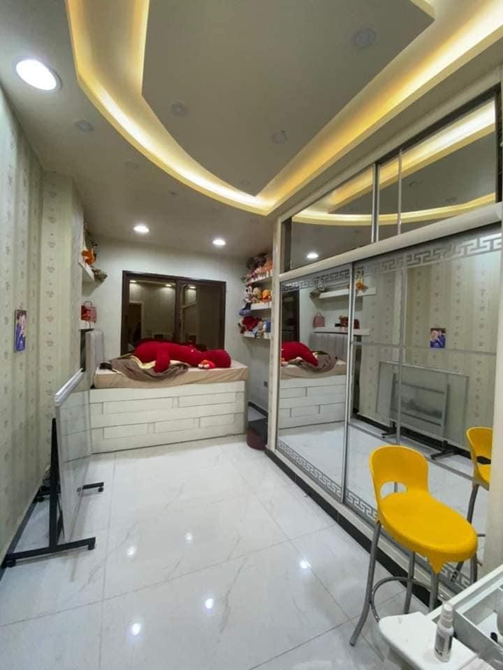 للبيع شقة حي الشريعة نزلة الكردي