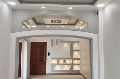 للبيع شقة في مدينة حرستا اربع غرف وصالون