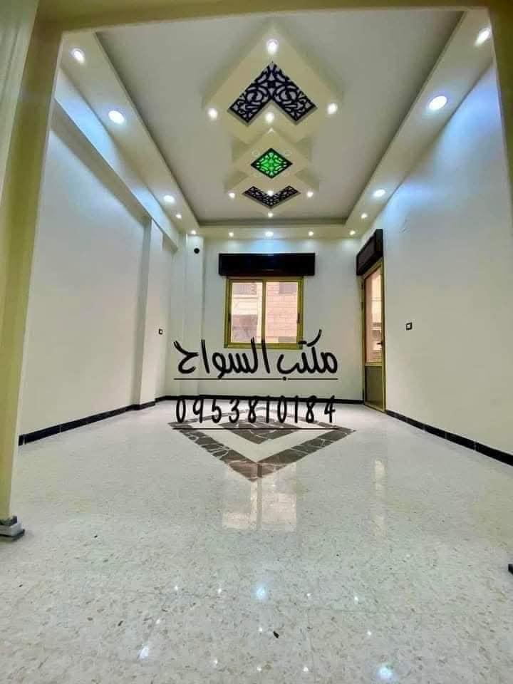 للبيع في مدينة حرستا حي السوق جانب جامع الشيخ موسى