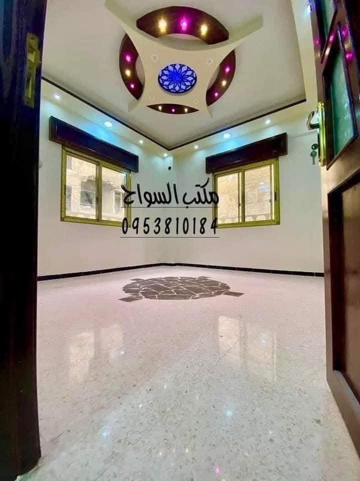 للبيع في مدينة حرستا حي السوق جانب جامع الشيخ موسى