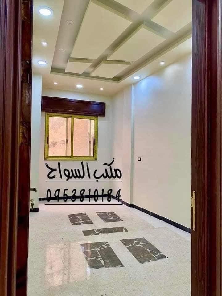 للبيع في مدينة حرستا حي السوق جانب جامع الشيخ موسى