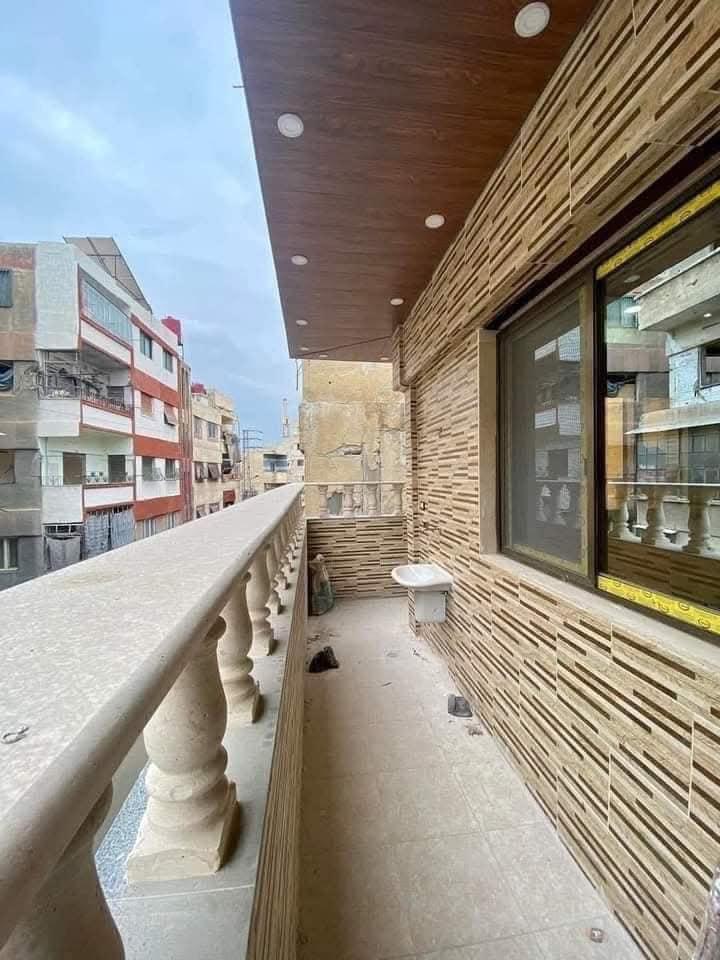 للبيع في مدينة حرستا حي السوق جانب جامع الشيخ موسى