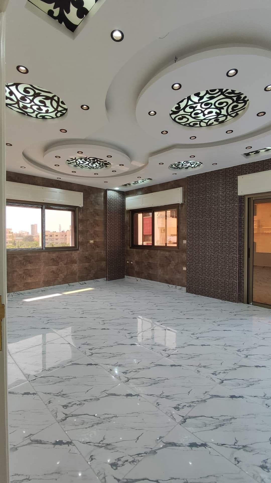 شقه للبيع في طرطوس نسق تاني شارع ميسلون