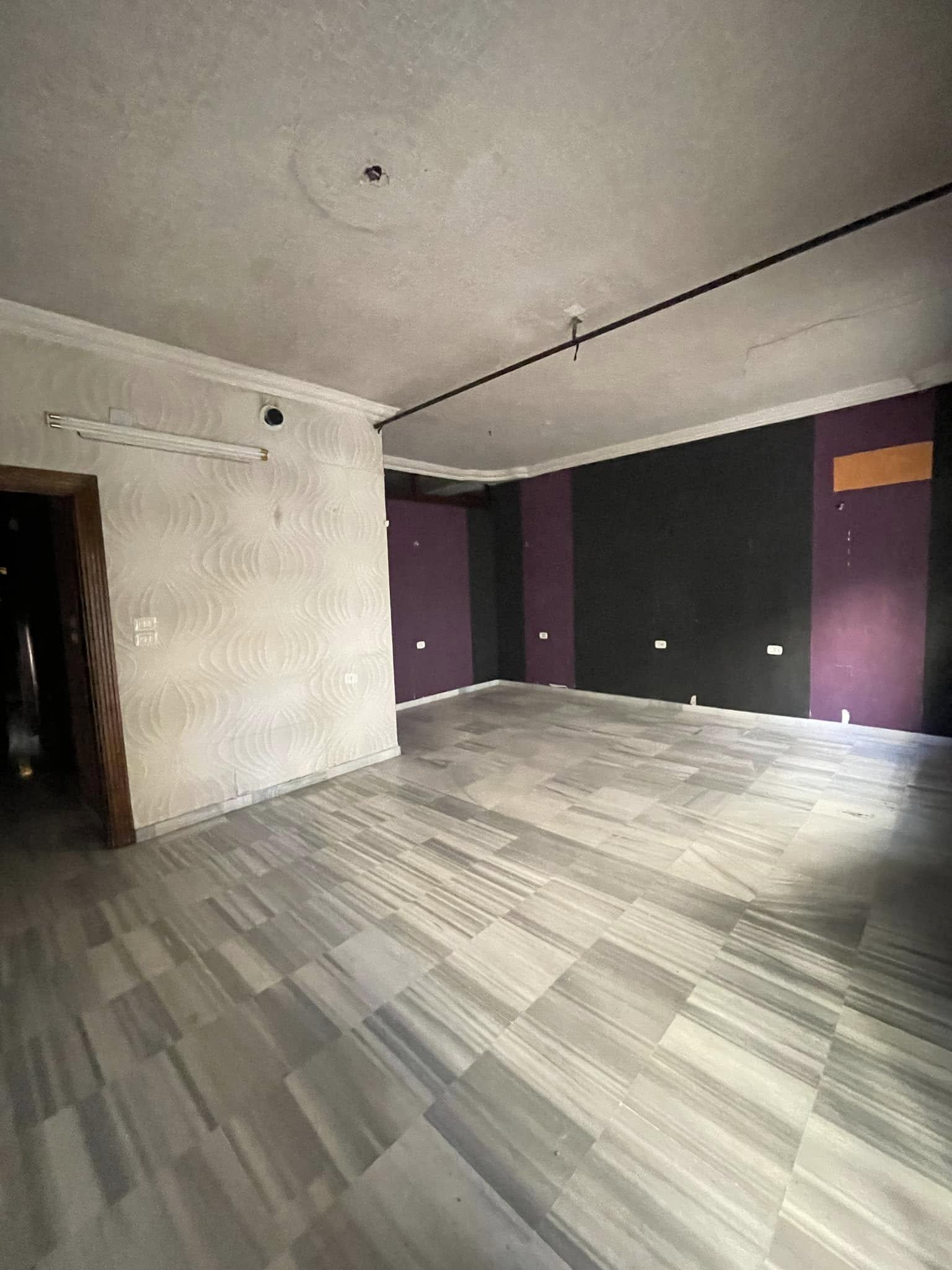 للبيع شقة سكنية في حي الفرقان قرب جامع السعد