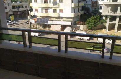 شقه للبيع في طرطوس مفرق دوير الشيخ سعد جانب عالم السيراميك