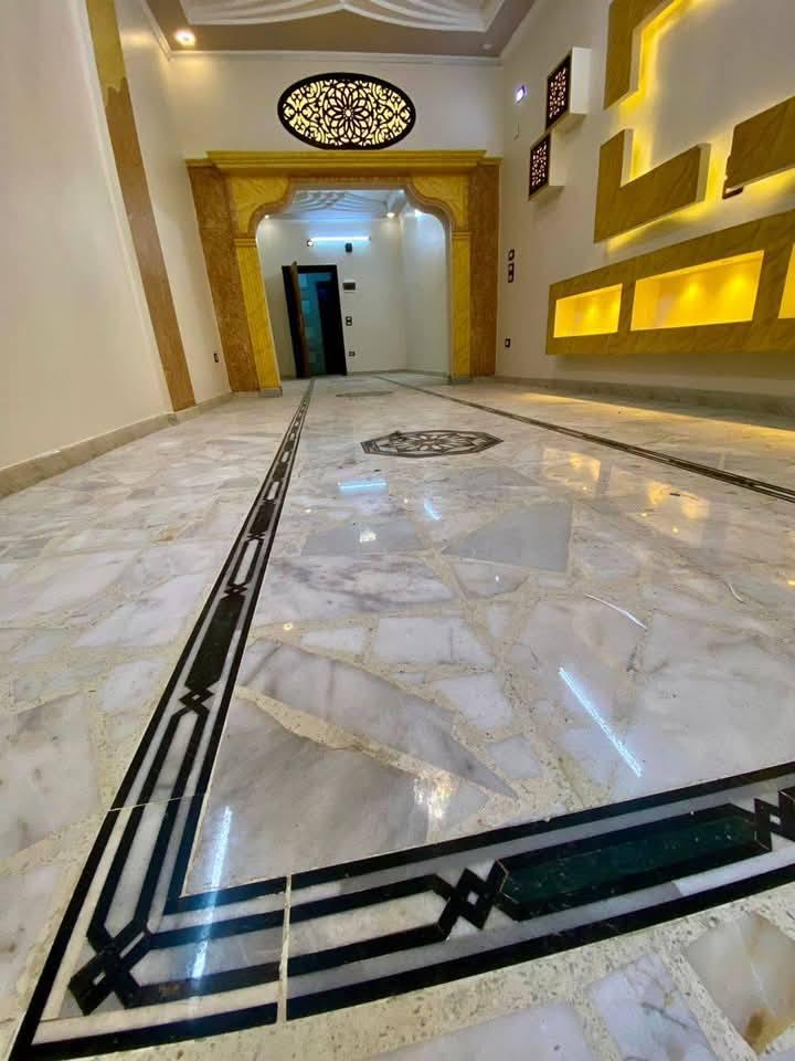 للبيع شقة سكنية في مدينه حرستا موقع حي كرم