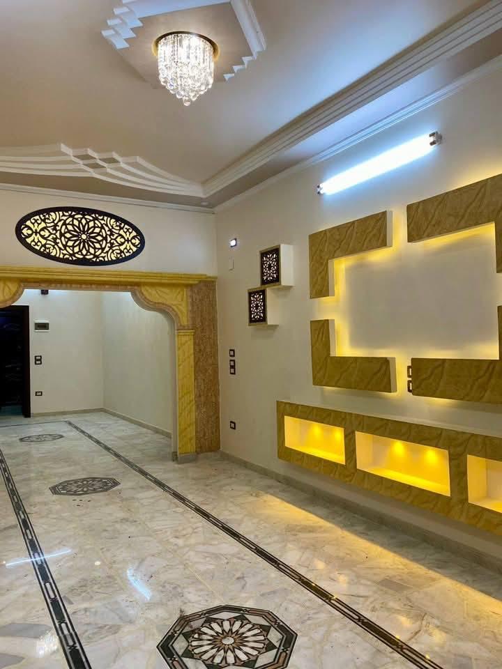 للبيع شقة سكنية في مدينه حرستا موقع حي كرم