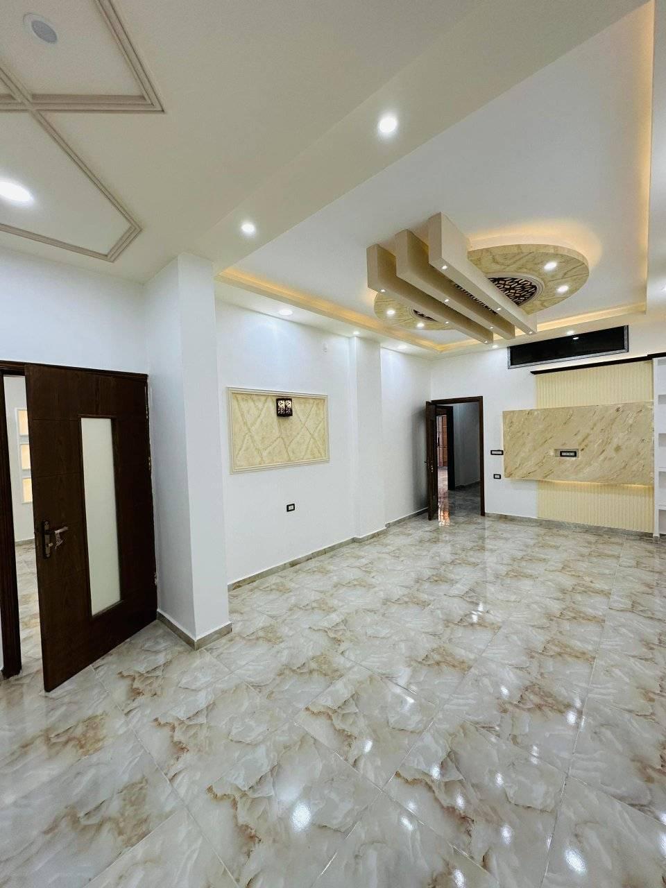 منزل للبيع شقة طابق ثاني فني واجهة في معضمية الشام