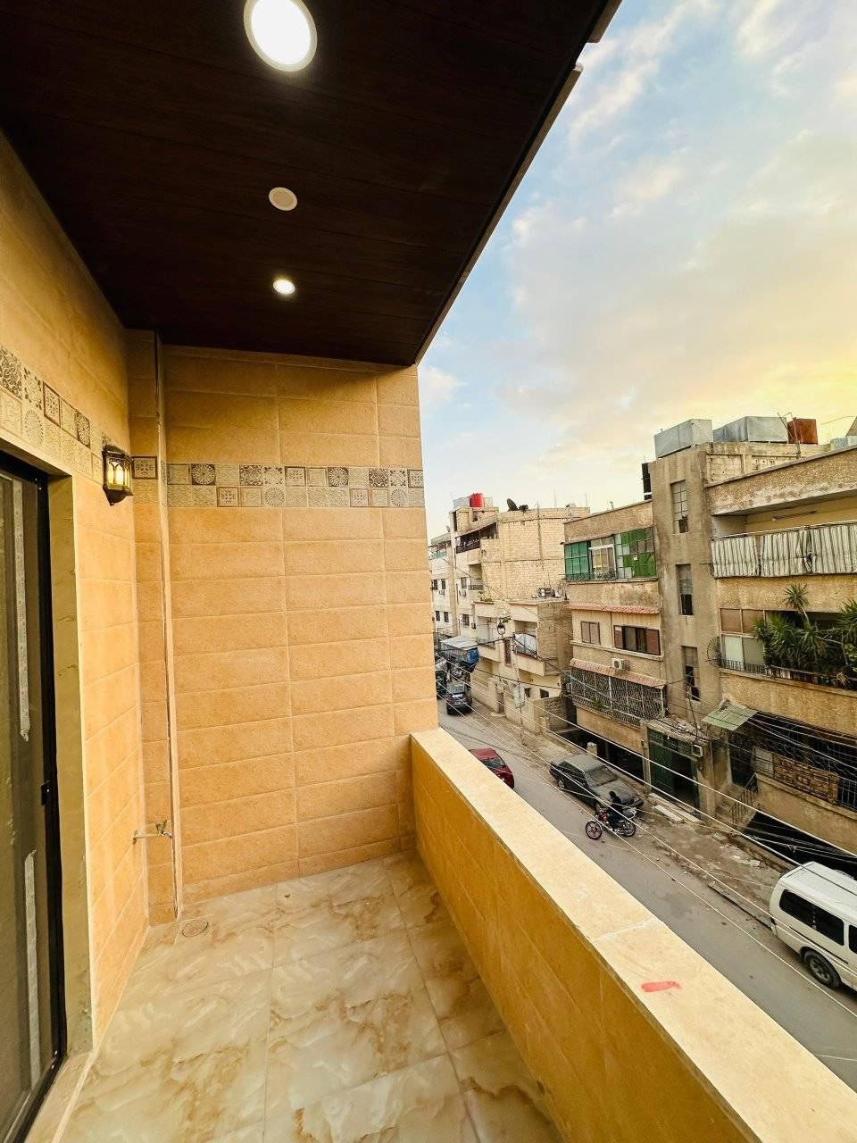 منزل للبيع شقة طابق ثاني فني واجهة في معضمية الشام