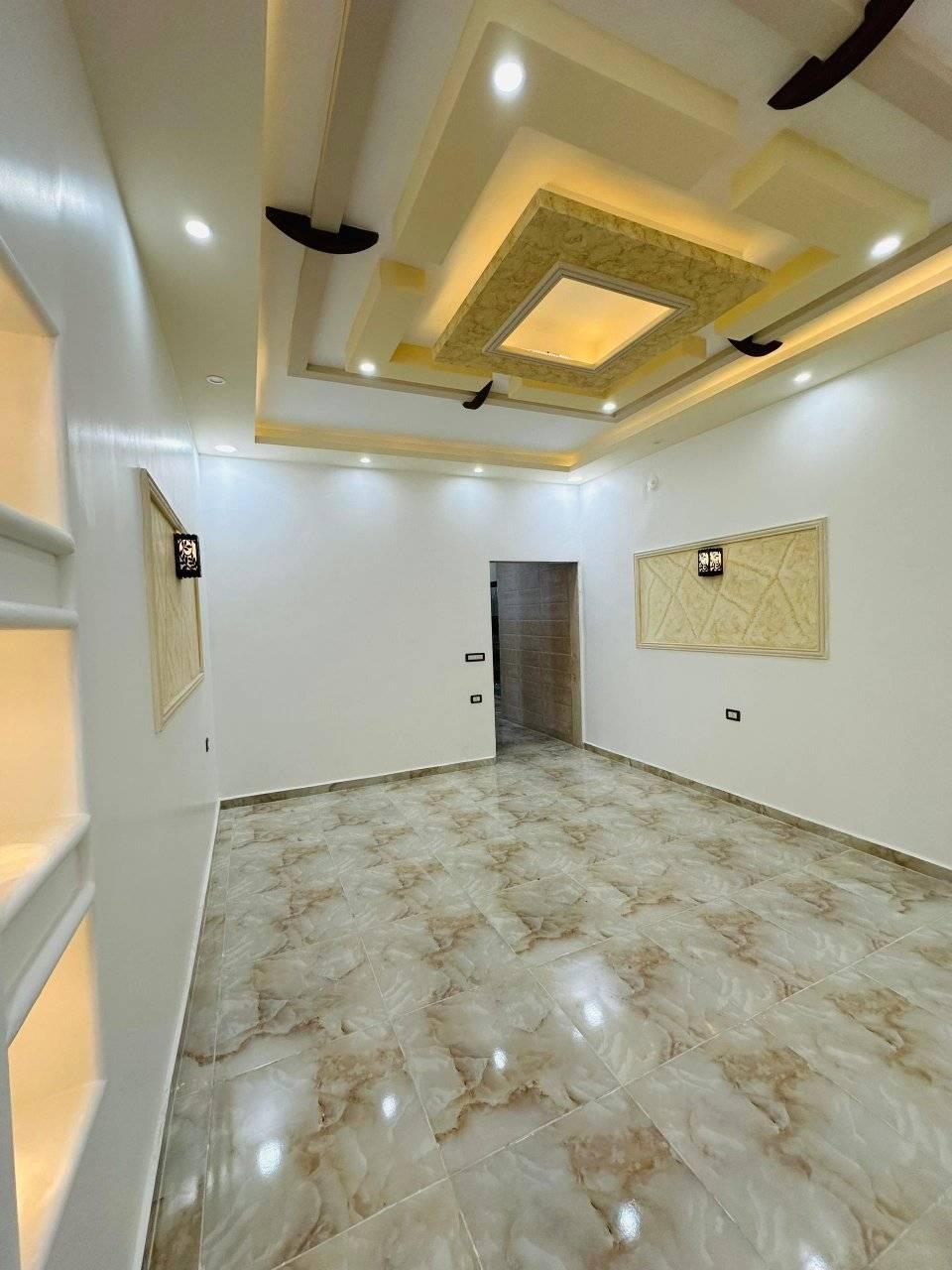 منزل للبيع شقة طابق ثاني فني واجهة في معضمية الشام