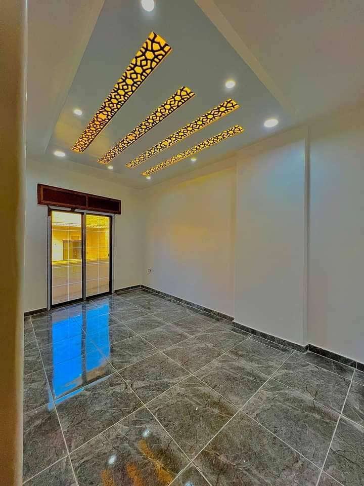 للبيع شقة بمعضمية الشام طابق ثالث المساحة 115م