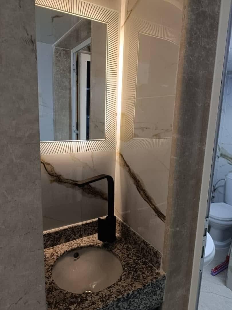 شقة للبيع في معضمية الشام شارع العام مساحة ١٥٠  متر