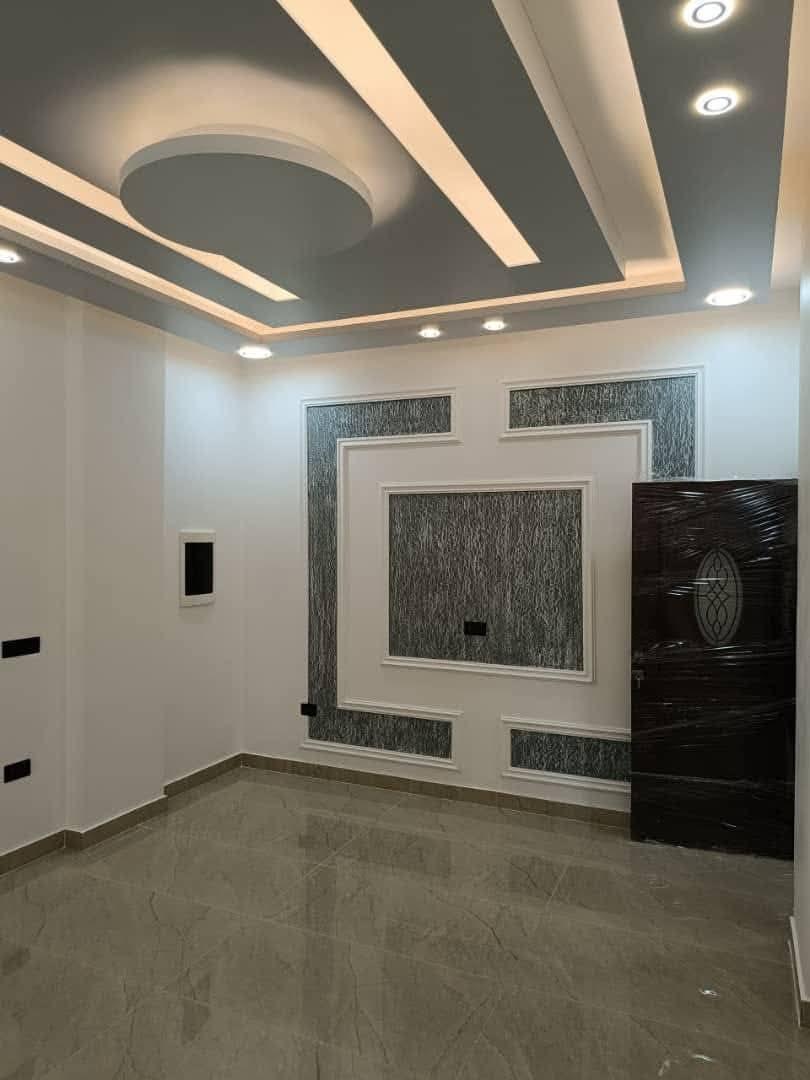 شقة للبيع في معضمية الشام شارع العام مساحة ١٥٠  متر