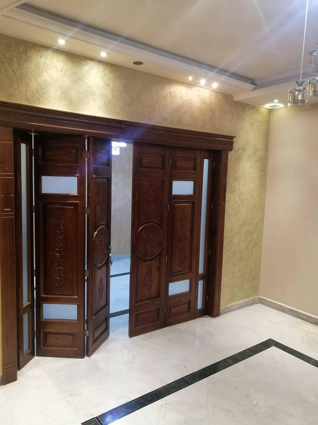 للبيع بيت بجمعية الزهراء عند جامع كعب بن مالك