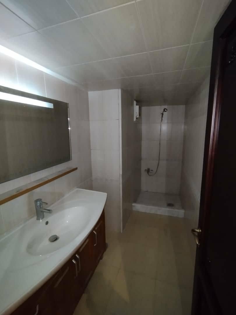 للبيع بيت بجمعية الزهراء بشارع الرقابة والتفتيش