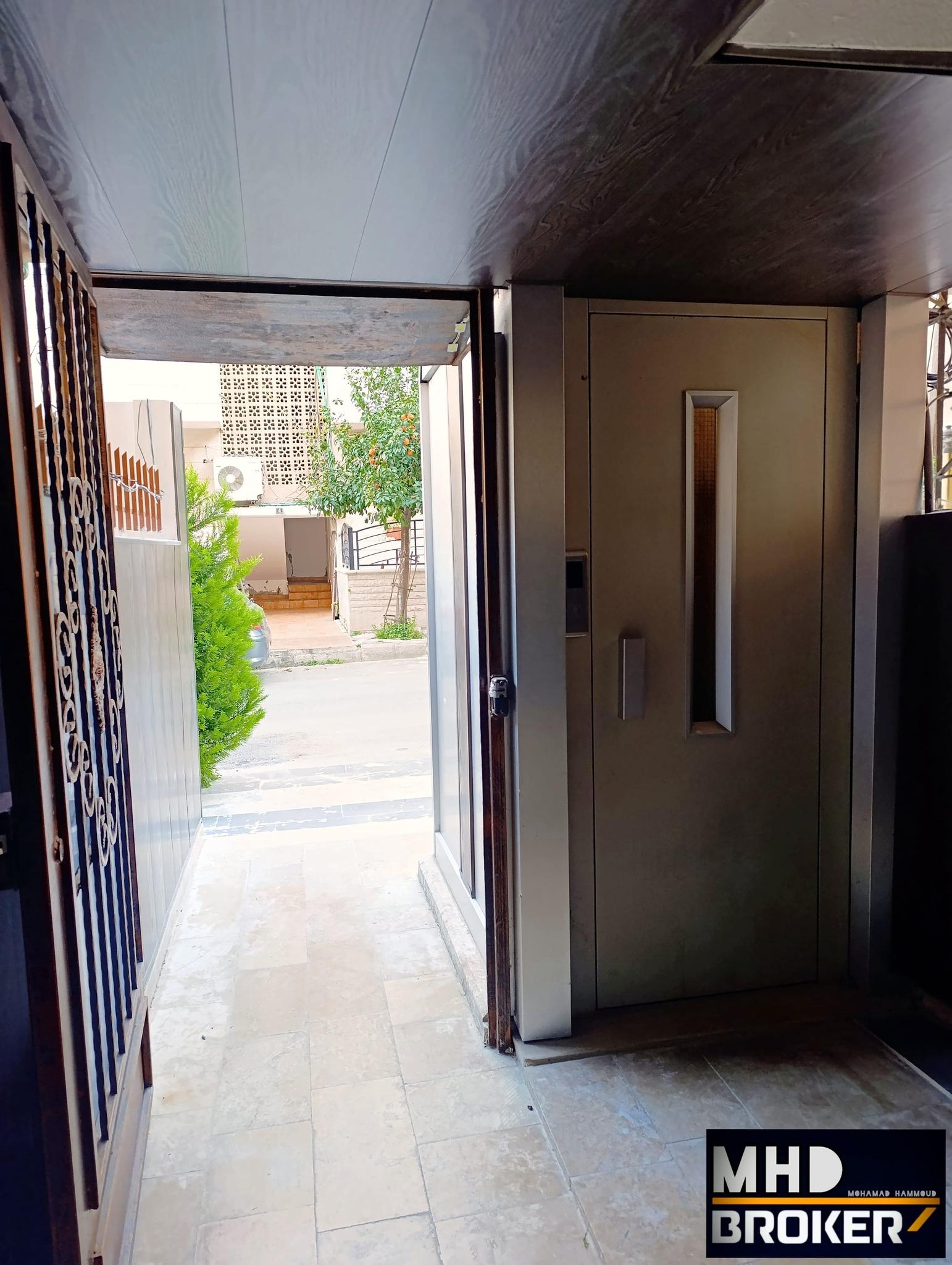 للبيع شقه في طرطوس الحمرات ضمن حي من أرقى الأحياء