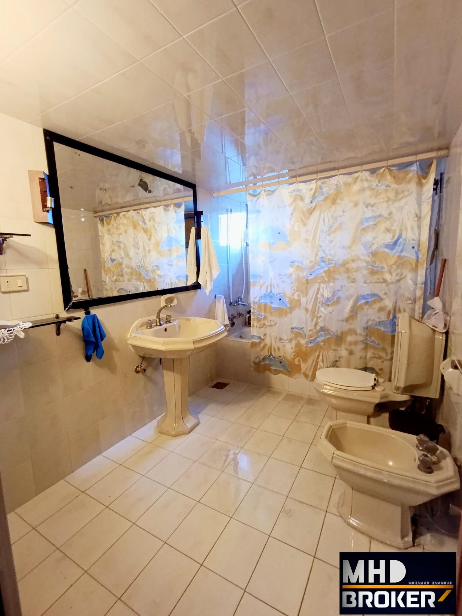 للبيع شقه في طرطوس الحمرات ضمن حي من أرقى الأحياء