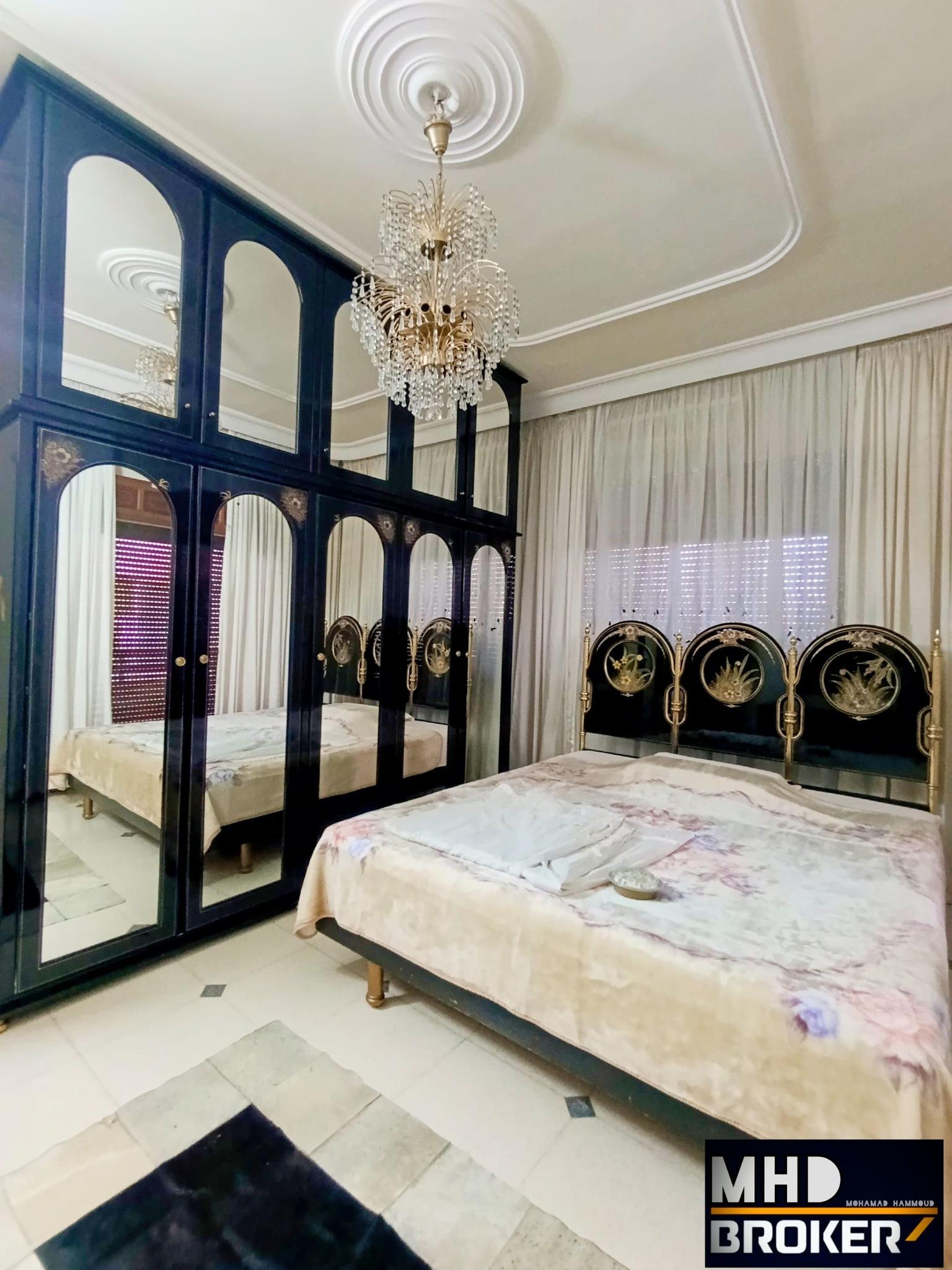 للبيع شقه في طرطوس الحمرات ضمن حي من أرقى الأحياء