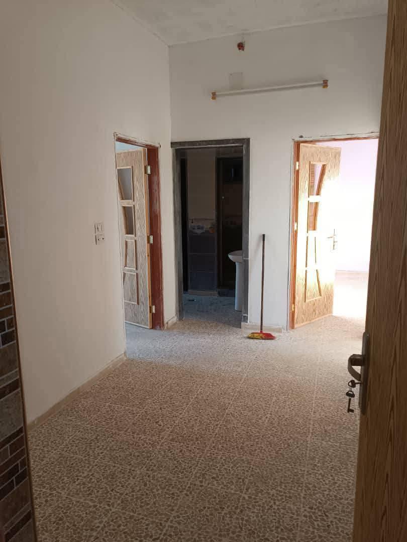 للبيع شقه في حماة مدخل حي الضاهرية على الشارع الرئيسي