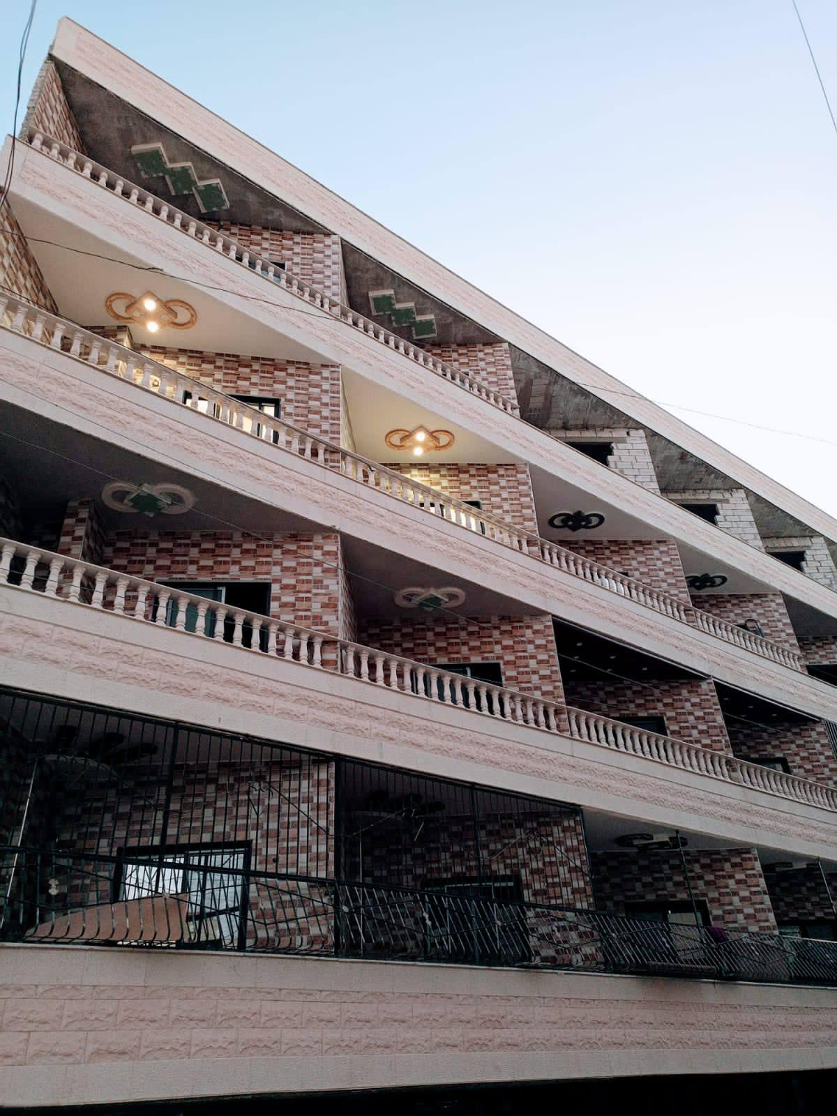 للبيع بالمعضمية شقة ط2 قريبة من الشارع العام وجنب جامع أبوبكر