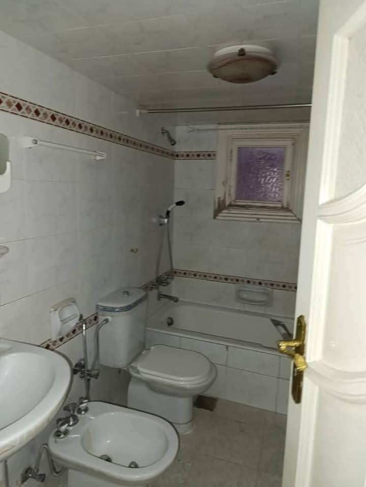 شقه للايجار فاضي - الشهباء الجديدة شارع الدايت