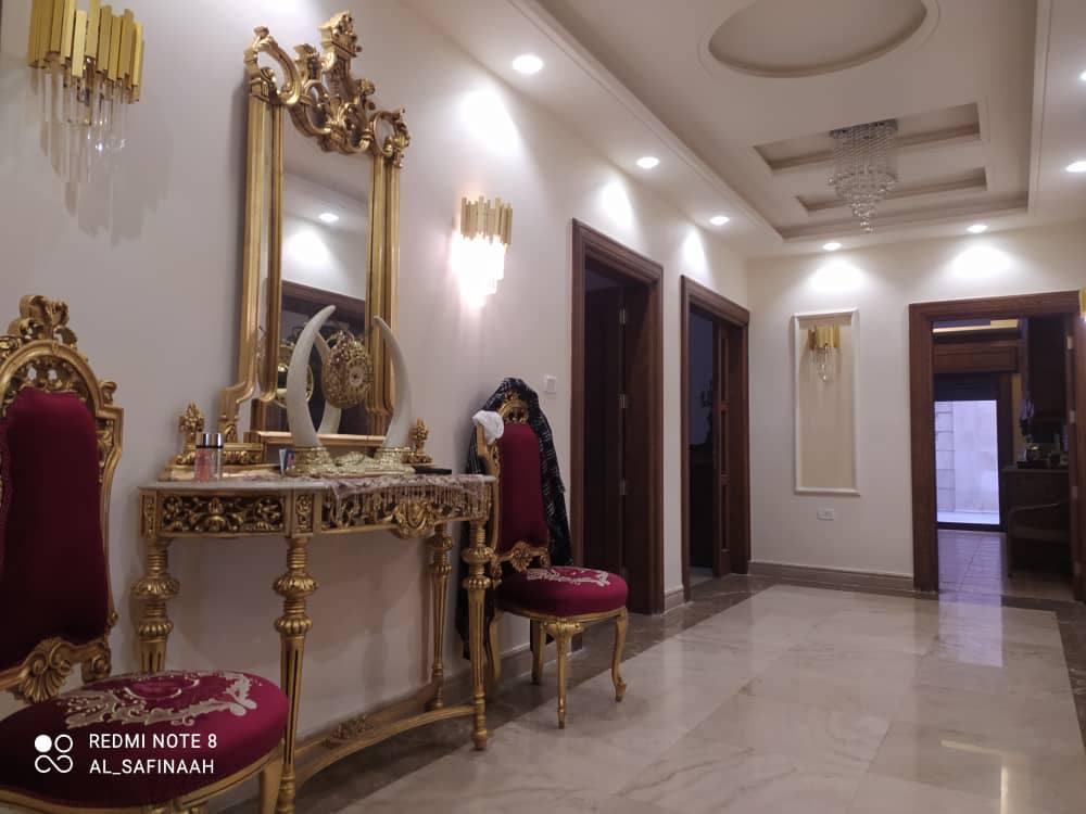 للبيع شقة سكنية في حي الفرقان المربع الذهبي