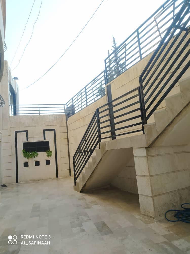 للبيع شقة سكنية في حي الفرقان المربع الذهبي