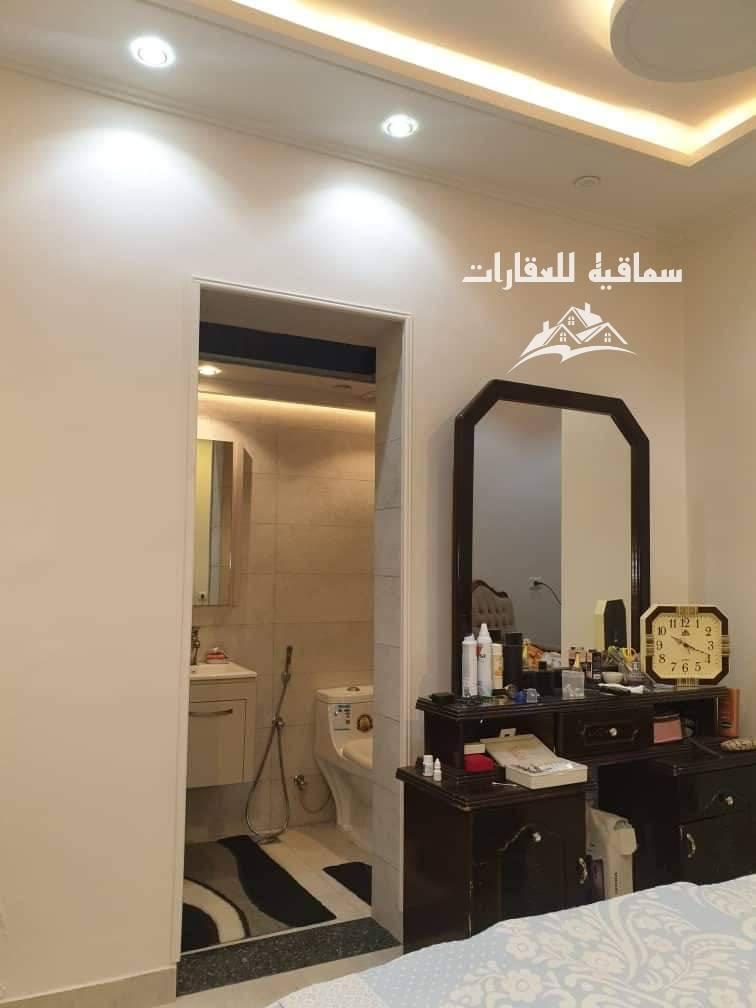 شقه للبيع في حي الخالديه آخر شارع النيل