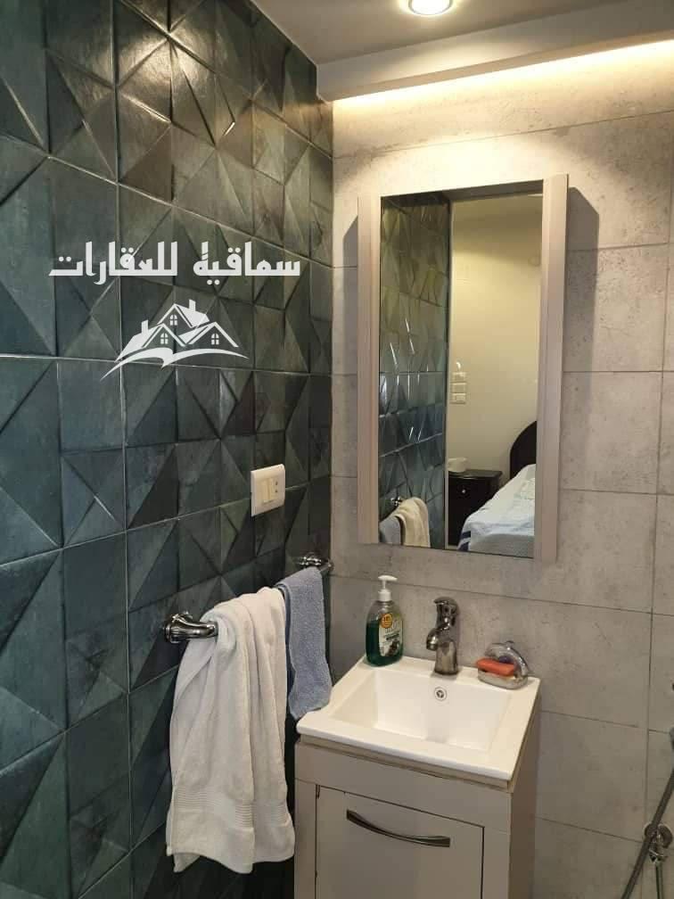 شقه للبيع في حي الخالديه آخر شارع النيل